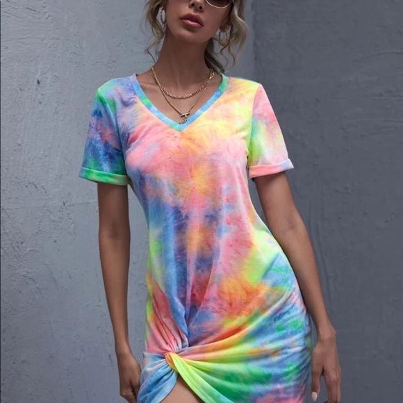 🆕 Tye Dye front twist hem beach/ pool dress - Picture 3 of 5